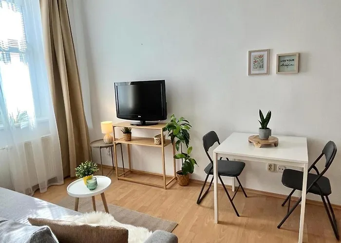 Caroline - Old Town, Ac * ブラチスラヴァ